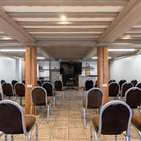 Eden Park Hotel Restaurant Pont-Évêque المظهر الخارجي الصورة