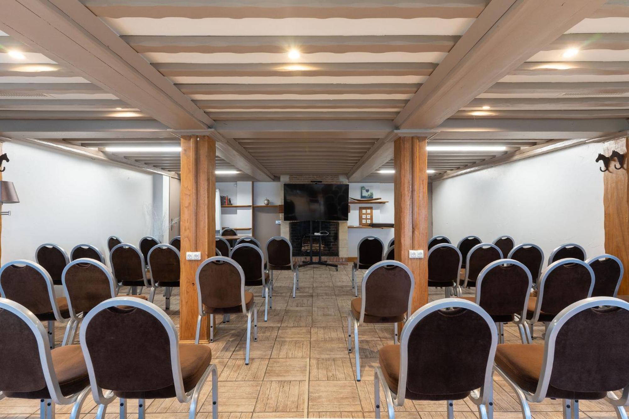 Eden Park Hotel Restaurant Pont-Évêque المظهر الخارجي الصورة